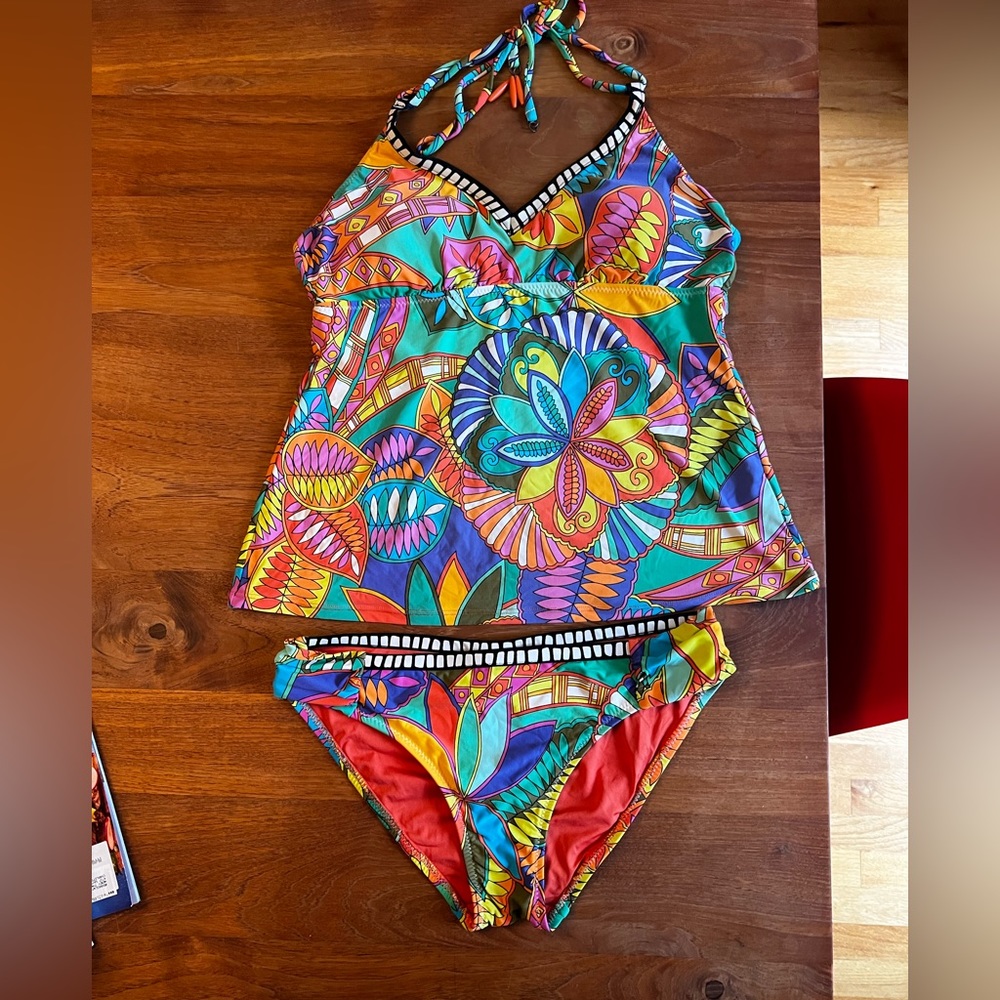 Trina Turk tankini multicolored size 8